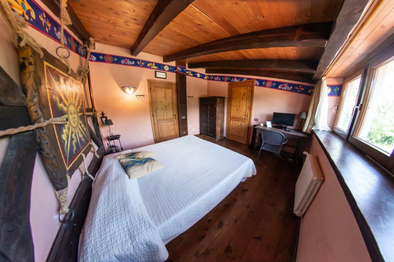 Agriturismo Mezzaluna Malchina المظهر الخارجي الصورة